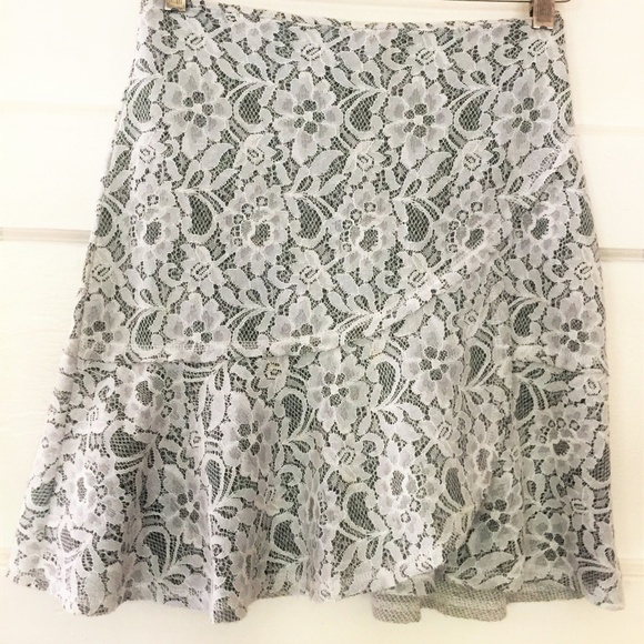 White Lace Layered Lined Tulip Skirt Sweet and Demure - Picture 1 of 8
